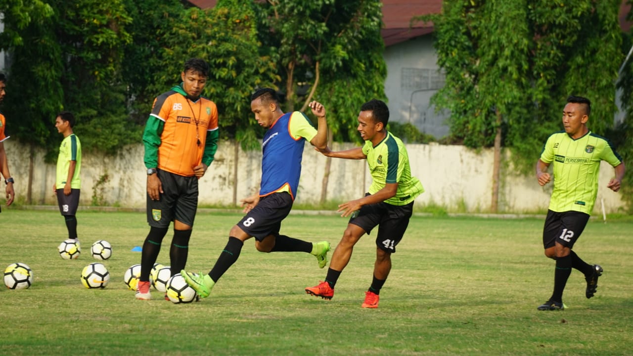 Persebaya Tak Turunkan Porsi Latihan demi Tingkatkan Fisik Pemain