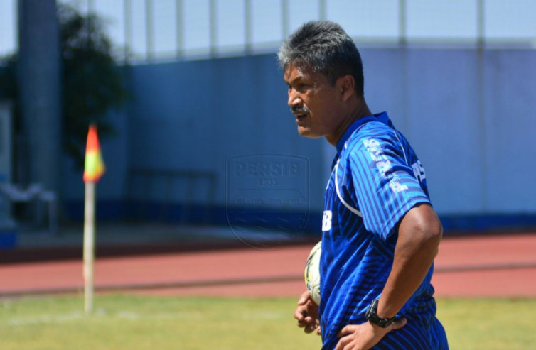 Gatot Prasetyo Ogah Samai Gaya Kepelatihan Luizinho Passos saat Tangani Kembali Persib