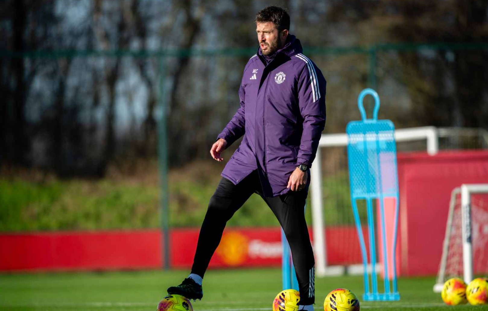Michael Carrick Hapus Aturan Latihan Ketat di Era Erik ten Hag dan Ruben Amorim
