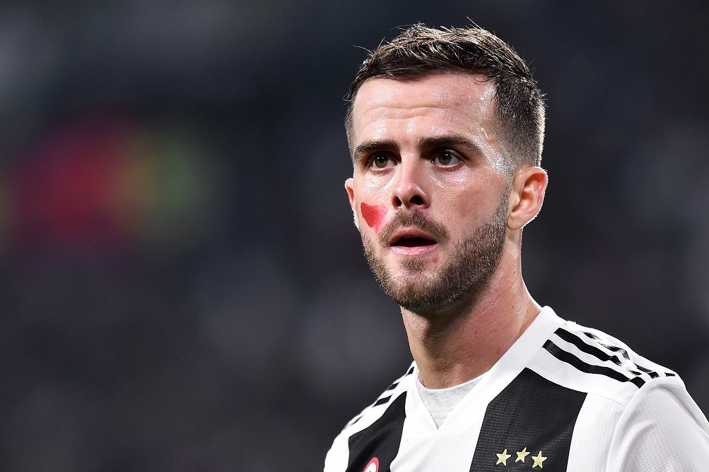 Makna Cat Merah yang Terlihat di Pipi Ronaldo dan Pemain Lainnya di Laga Serie A