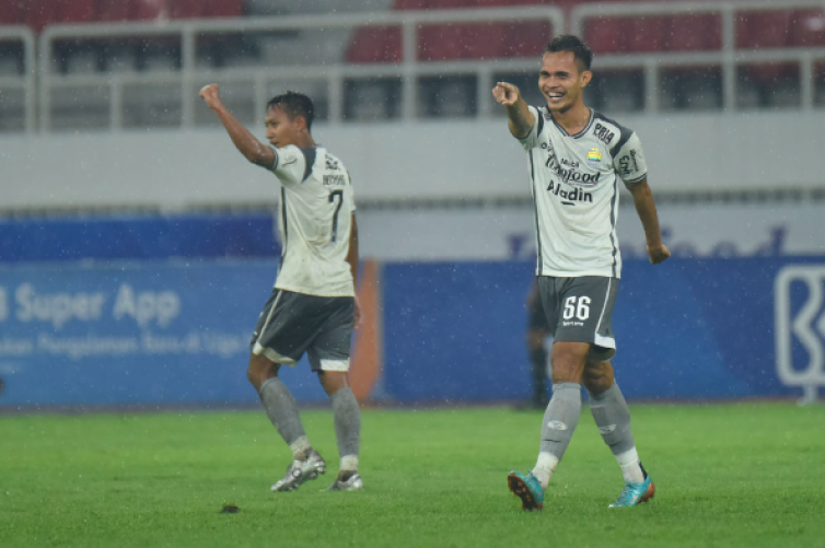 Pelatih Persib Bojan Hodak Beri PR untuk Eks Persija