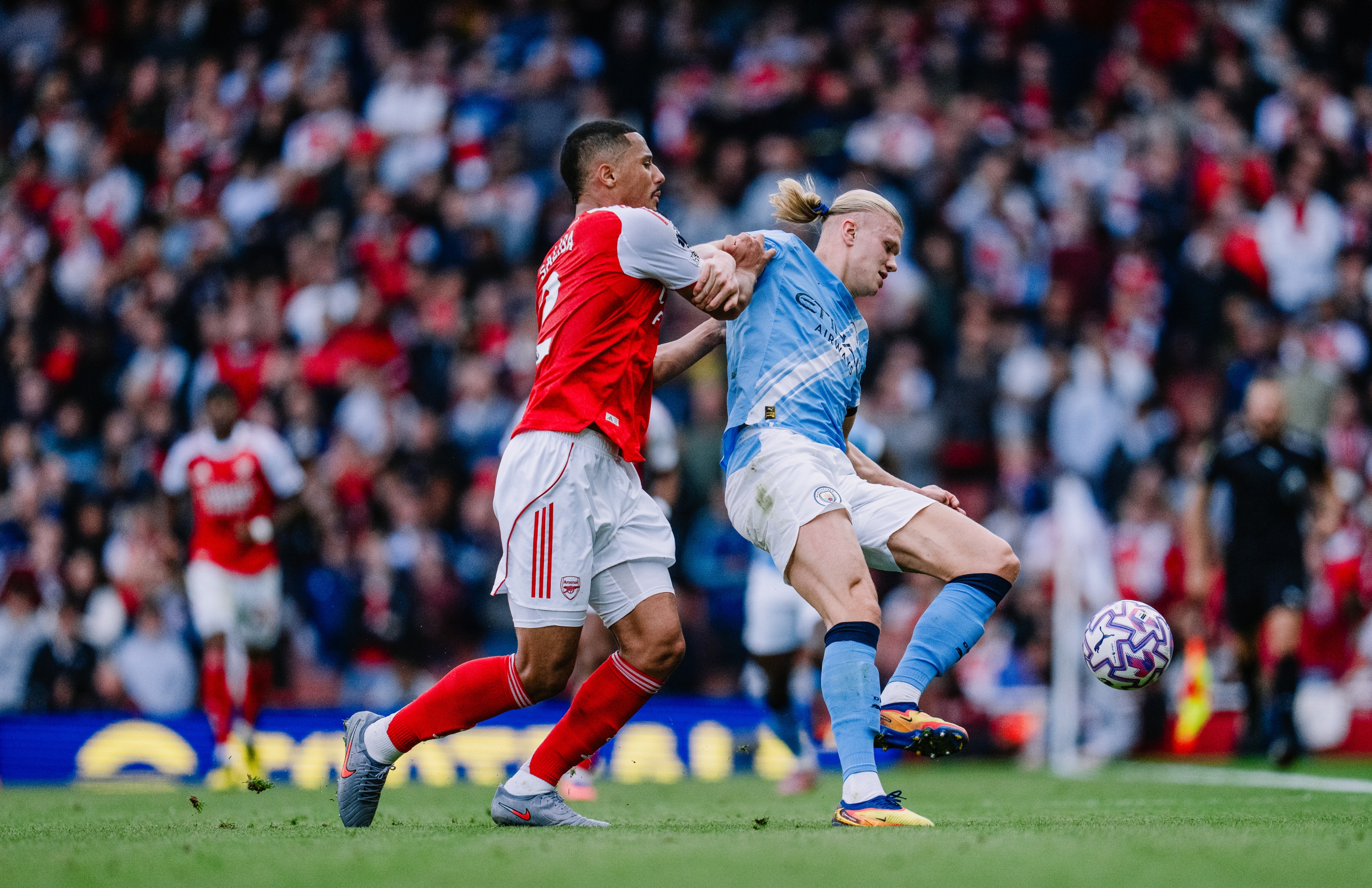 Hasil Premier League: Gabriel Martinelli Menyelamatkan Arsenal dari Kekalahan Melawan Manchester City