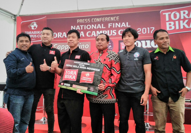 Melalui TCC 2017, Bintang Arema FC Harapkan Pemain Bola Tetap Pintar