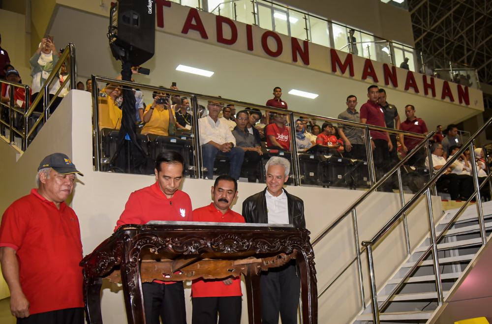 Wajah Baru Stadion Manahan Diresmikan Presiden Jokowi, Kemenangan 2-0 Persib Mewarnai