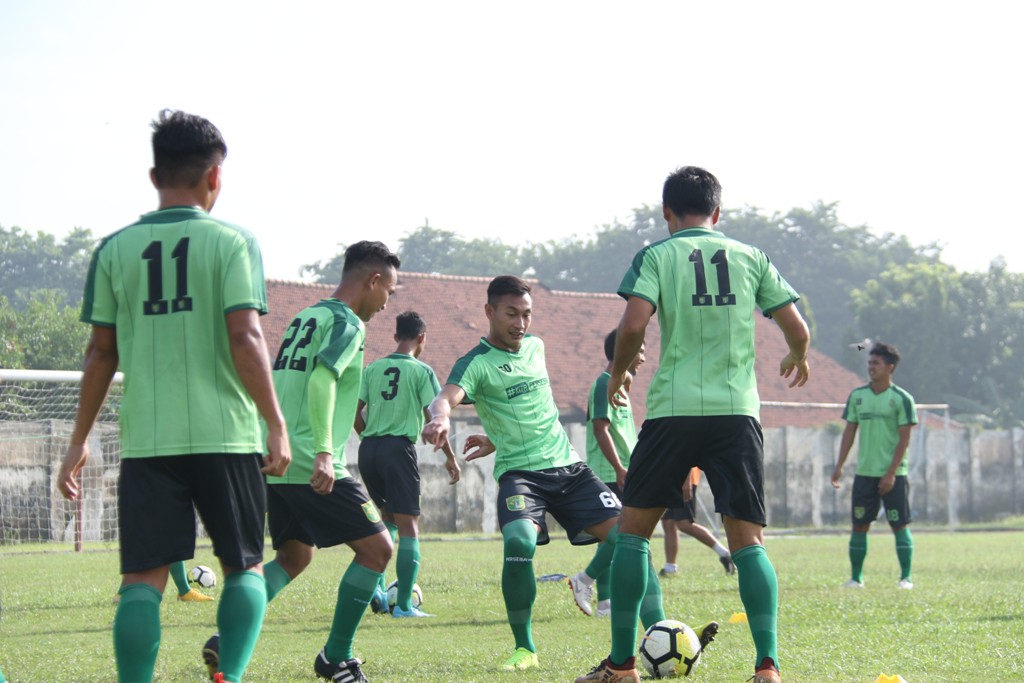 Hansamu Yama Jadi Tambahan Tenaga Persebaya Kontra Persib