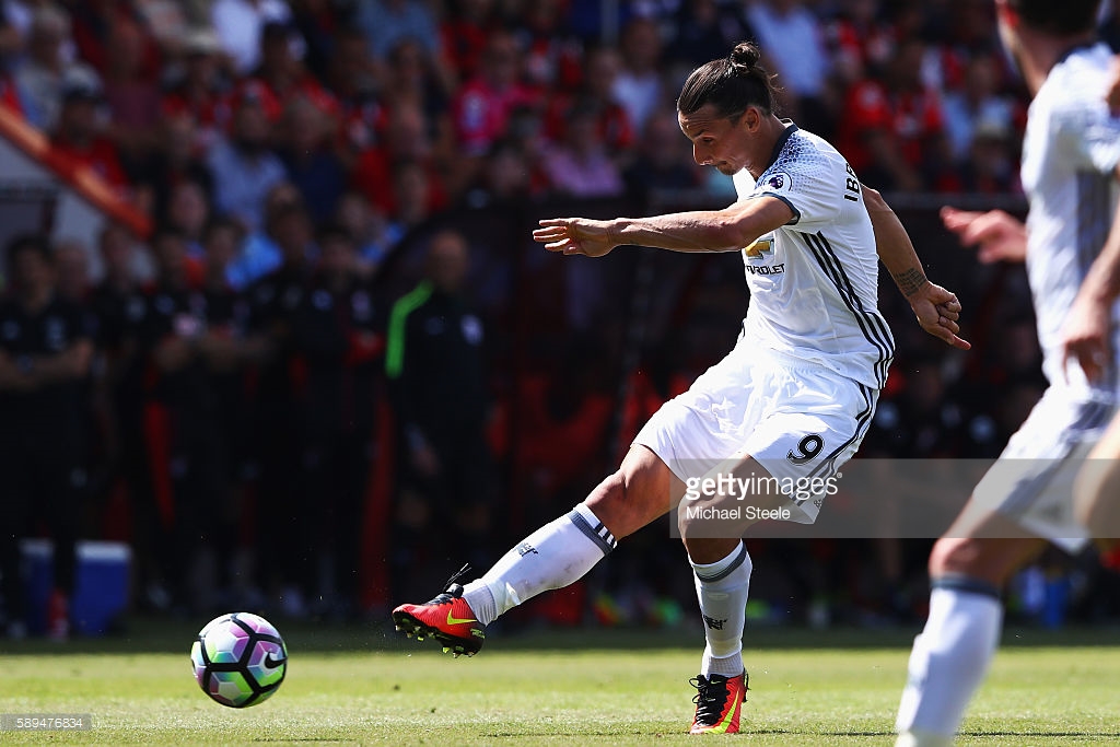 Jamie Redknapp : Ibrahimovic Bikin Perebutan Sepatu Emas Semakin Seru
