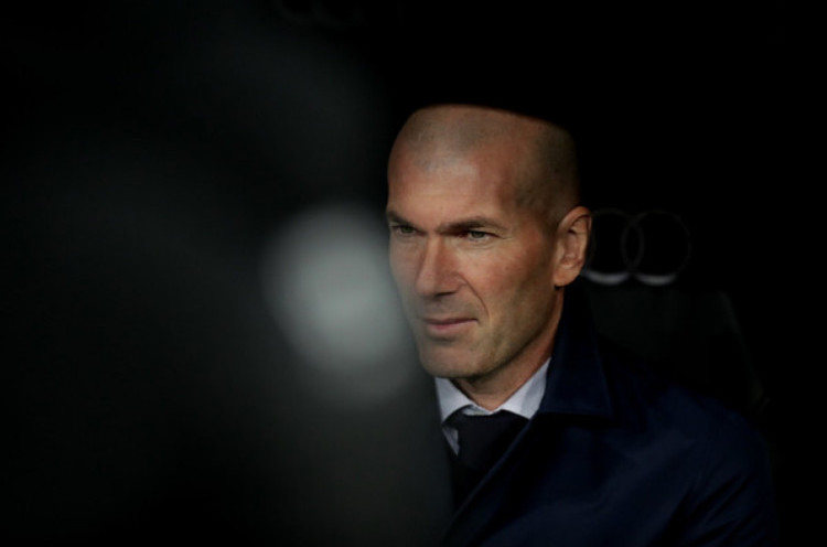 Juventus Belum Menyerah Kejar Zinedine Zidane