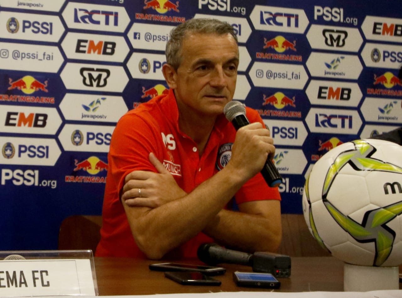 Piala Indonesia: Partai Kontra Persib Bandung seperti Derby Menurut Pelatih Arema FC