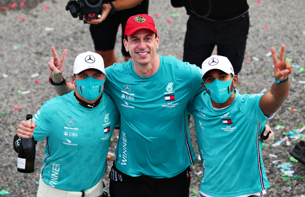 Tinggal Tunggu Waktu Sampai Lewis Hamilton Teken Kontrak Anyar