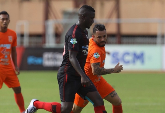 Persipura 2-0 Borneo FC: Mutiara Hitam Mantapkan Diri di Puncak