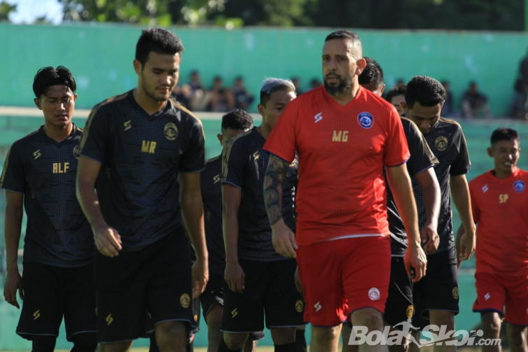 Dua Pemain Arema FC Cedera di Latihan Perdana