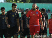 Dua Pemain Arema FC Cedera di Latihan Perdana