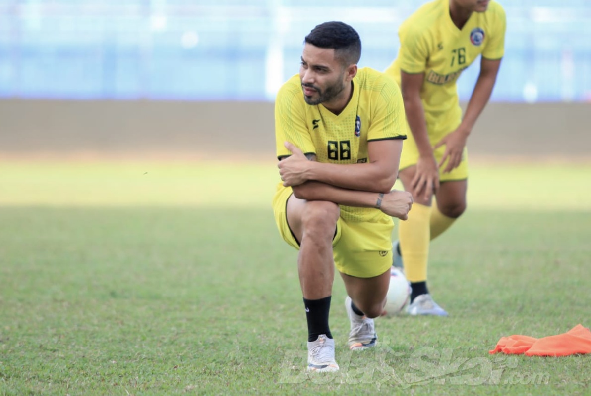 Gabung Arema FC, Bruno Smith Mengaku Penasaran Berkarier di Indonesia