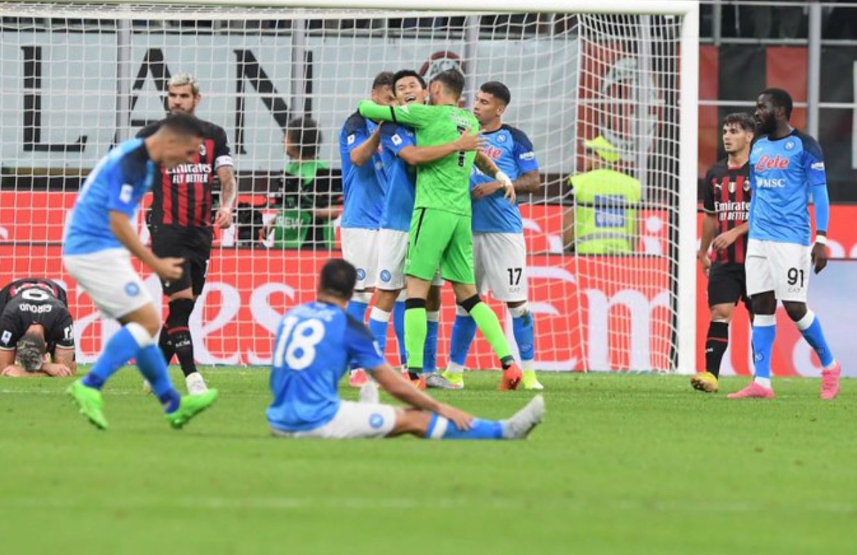 San Siro Masih Bersahabat untuk Napoli, Catatan Unbeaten AC Milan Berakhir