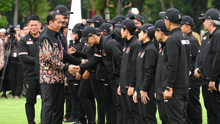 Lepas Kontingen Indonesia, Presiden Jokowi Ingin Indonesia Raya Berkumandang di Olimpiade Paris 2024