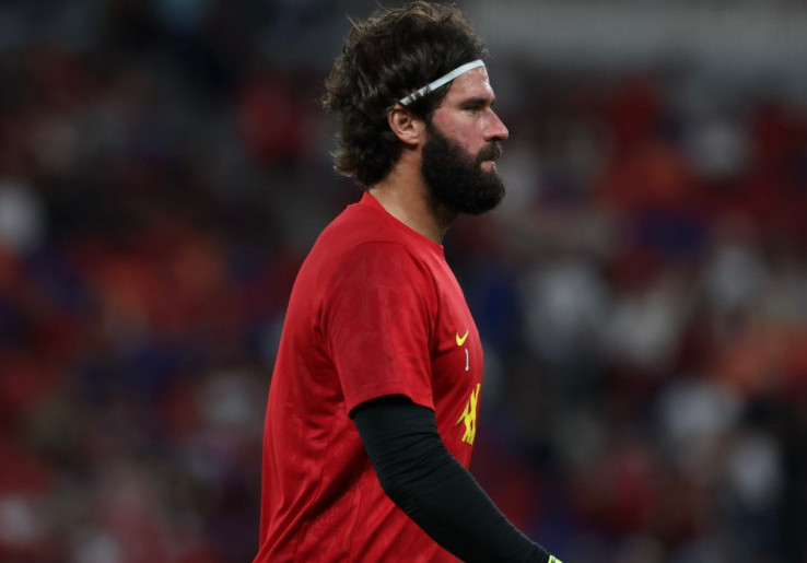 Alisson Becker Jadi Pemain Ketiga yang Tinggalkan Tur Pramusim Liverpool