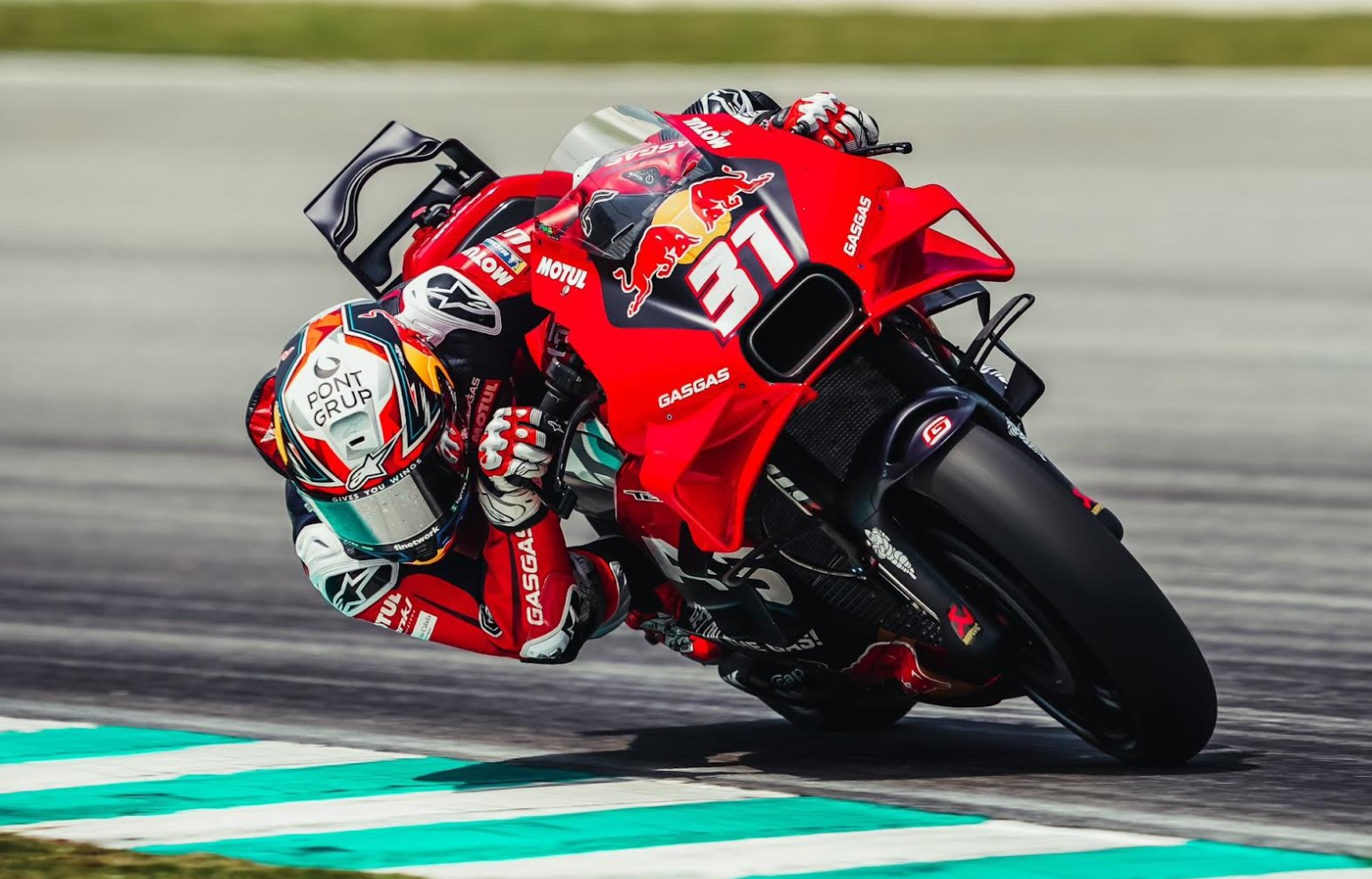 Pedro Acosta Berhasil Curi Perhatian Aleix Espargaro