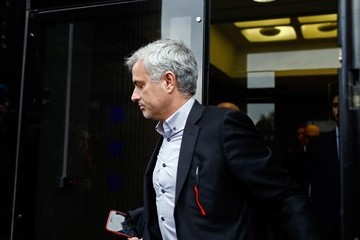 Agar Mourinho Bertahan, MU Janjikan Bale dan Griezmann