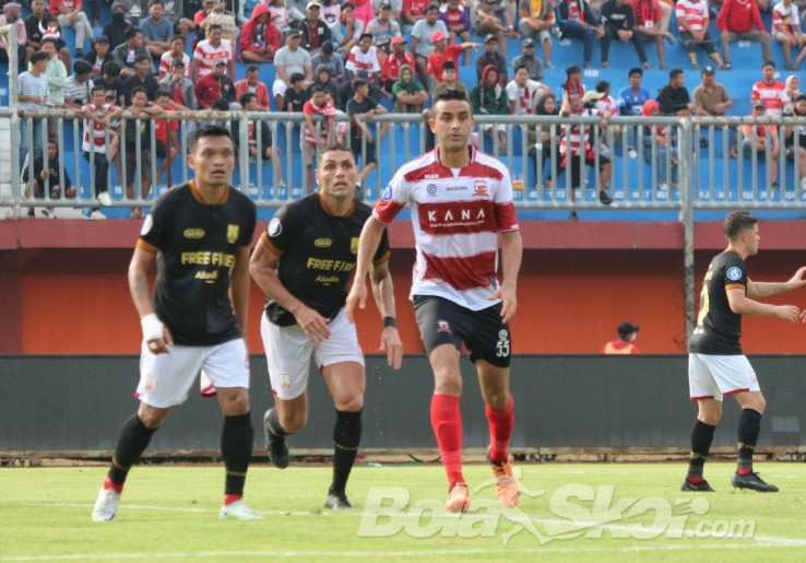 Debut Tercoreng, Otavio Dutra Nilai Sepak Bola Indonesia Mengalami Kemunduran