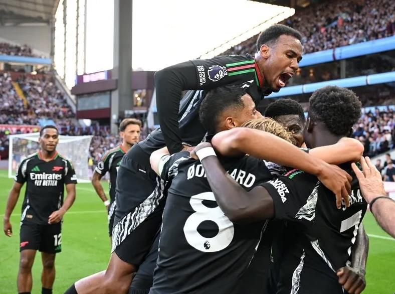 Hasil Premier League: Tottenham dan Man City Pesta Gol, Arsenal Atasi Aston Villa