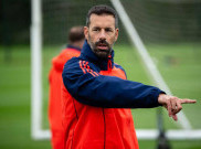 Jangan Banyak Berharap kepada Van Nistelrooy, Suksesor Ten Hag di Manchester United
