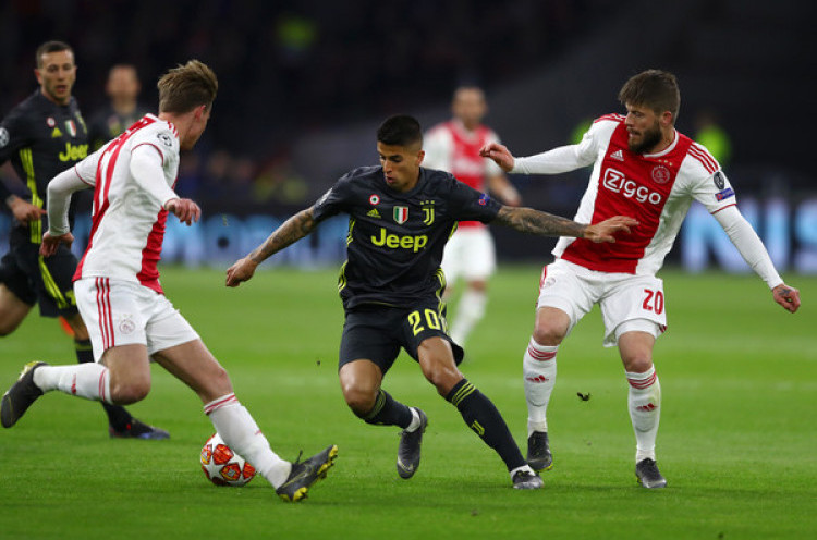 Antonio Valencia Menuju Pintu Keluar, Manchester United Lirik Bintang Juventus