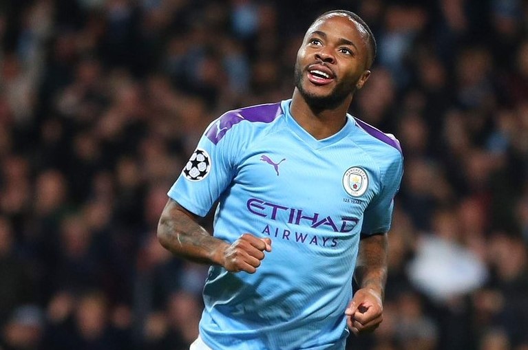 Raheem Sterling Cetak Hattrick, Legenda Manchester United Angkat Topi