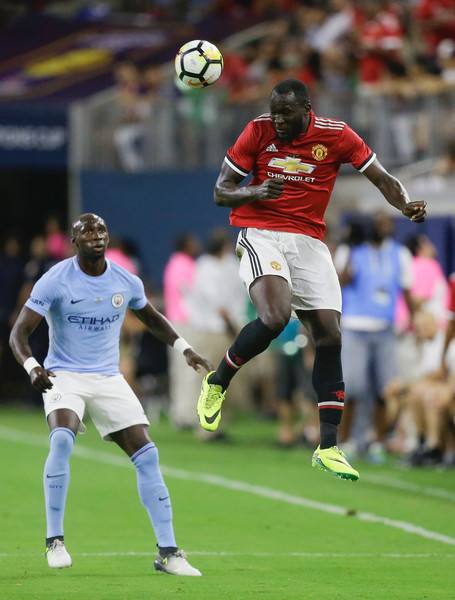 Shaw: Lini Serang Mu Menakutkan Dengan Adanya Lukaku