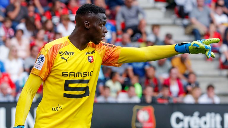 Edouard Mendy Jalani Tes Medis di Chelsea