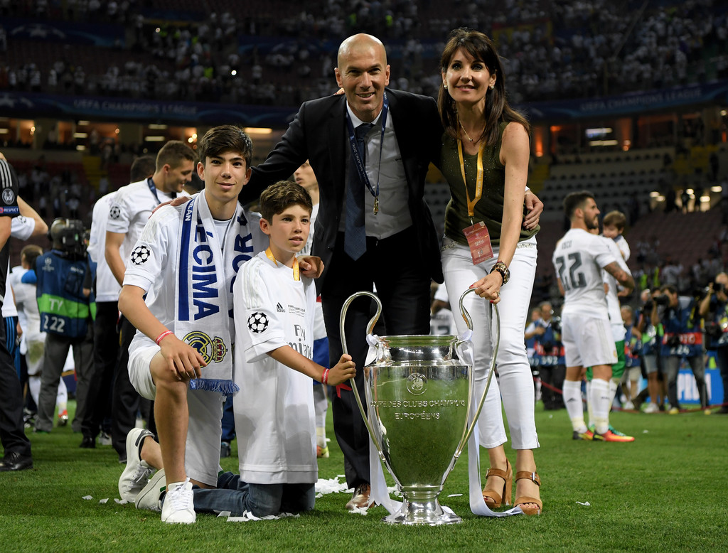 5 Legenda Klub yang Kembali sebagai Manajer atau Pelatih