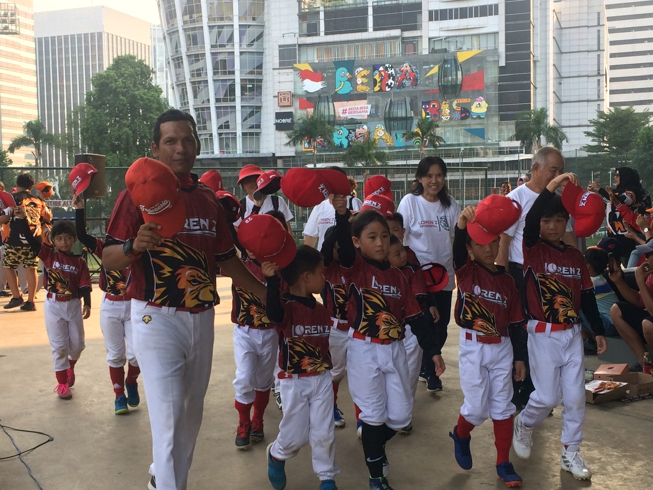 Mengenang Dedikasi Sys NS di Baseball dan Softball