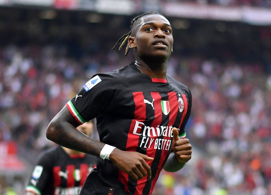 Daripada Rugi, Milan Siap Jual Rafael Leao