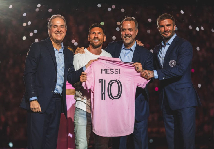 Inter Miami Kenalkan Dua Mantan Pemain Barcelona, Lionel Messi dan Sergio Busquets