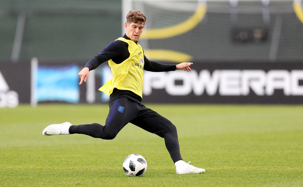 Bek Manchester City Ingin Instropeksi dengan Tonton Ulang Piala Dunia 2018