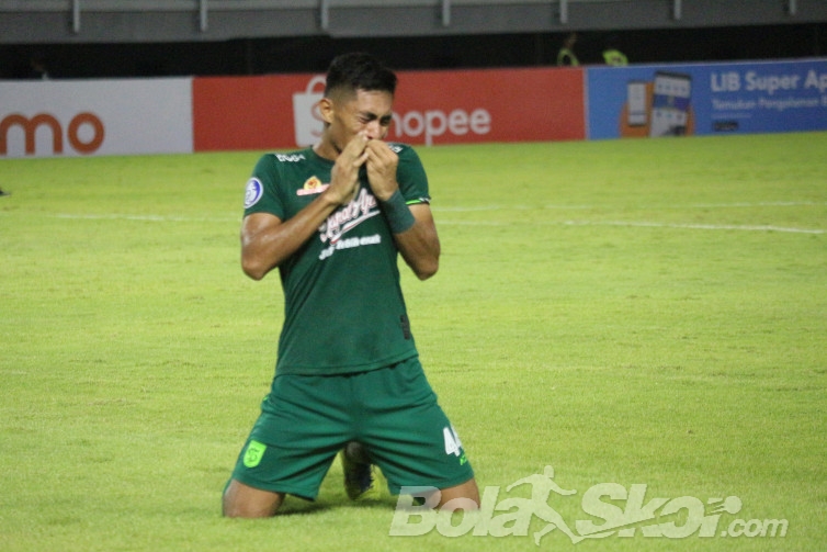 Tangis Haru Riswan Lauhin Usai Persebaya Tumbangkan Persita