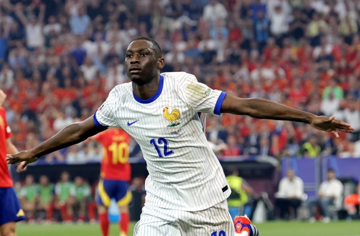 Belum Menyerah, Juventus Terus Kejar Randal Kolo Muani