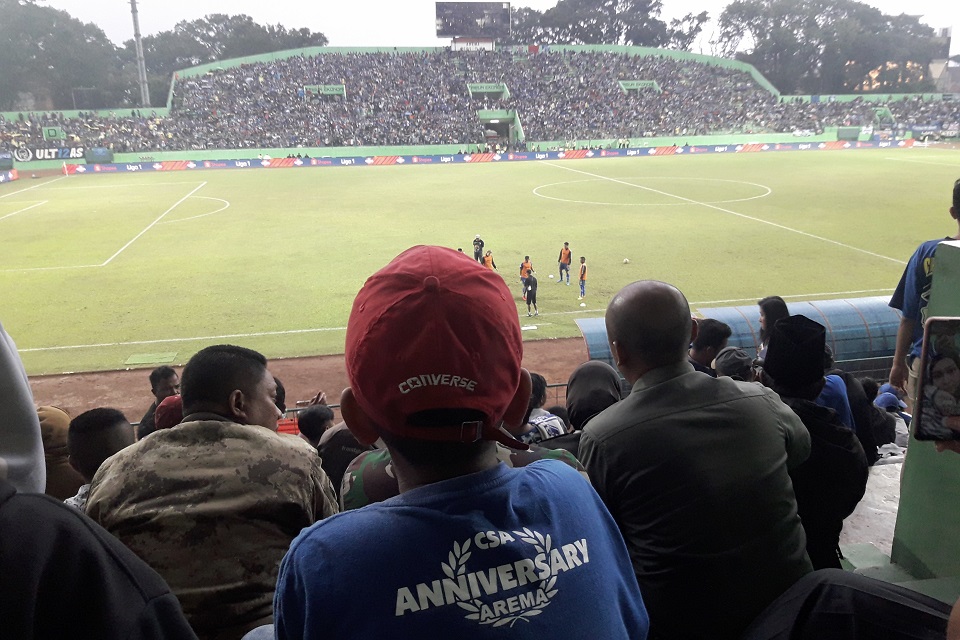 Milomir Seslija Puji Militansi Aremania Berikan Semangat ke Arema FC