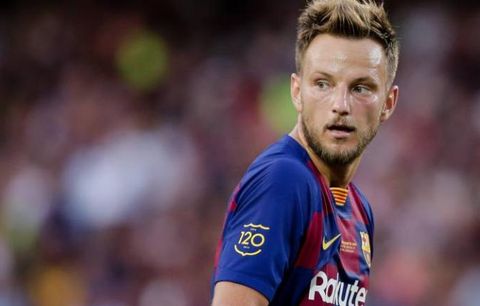 Ivan Rakitic Merasa Diperlakukan Tak Adil oleh Barcelona