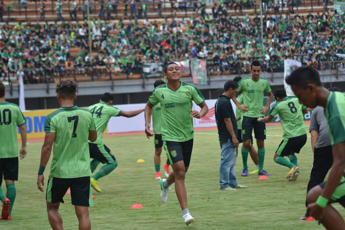 Fandry Sembuh, Lini Belakang Persebaya Masih Krisis