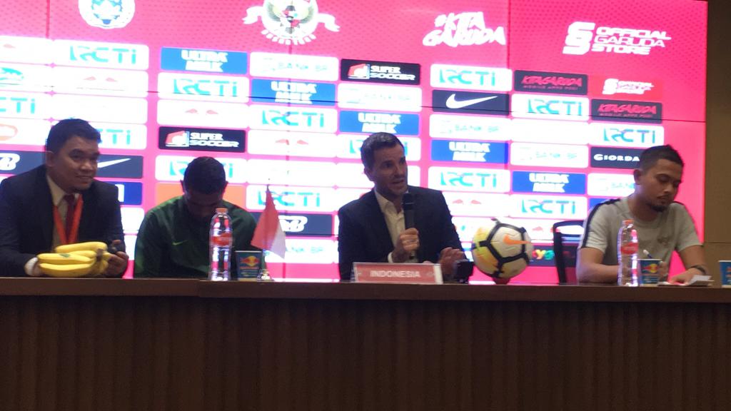 Nervous Perdana di GBK sebagai Pelatih Timnas, Simon McMenemy Rindu Suasana Menakutkan
