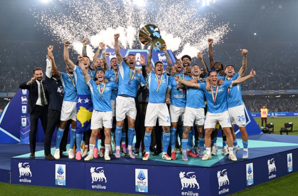 Scudetto Napoli Buah dari Konsistensi, Konsentrasi, dan Perekrutan yang Cerdas