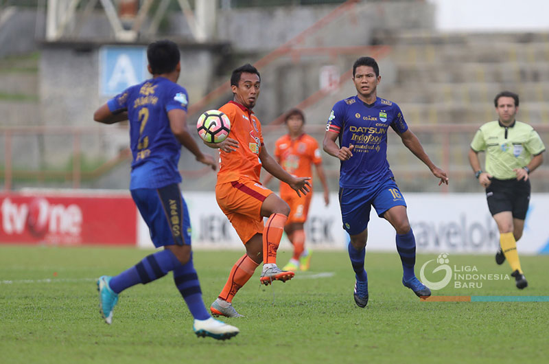 Meski Tanpa Vlado dan Essien, Persib Pantang Kalah dari Perseru