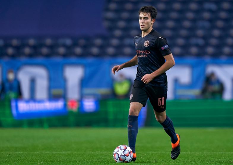 Pep Guardiola Konfirmasi Kepergian Bek Man City ke Barcelona