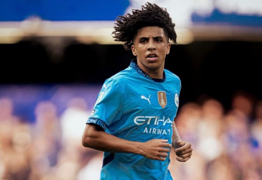 Bisa Bermain di Berbagai Posisi, Rico Lewis Jadi Aset Berharga Manchester City