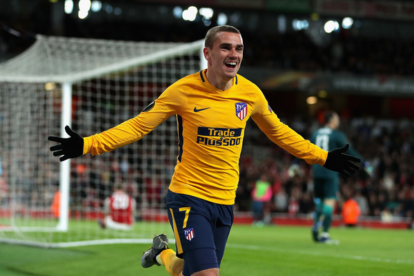 Antoine Griezmann Lempar Kode untuk Barcelona