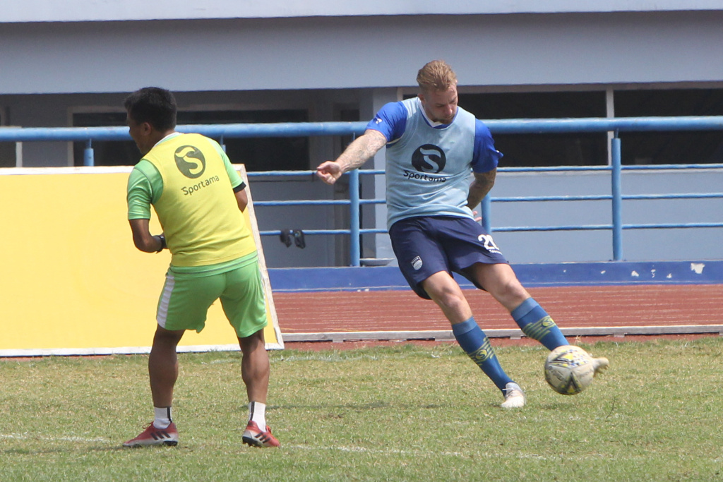 Tak Sabar Jalani Laga Tandang Perdana bersama Persib, Kevin Kippersluis Butuh Chemistry dengan Ezechiel