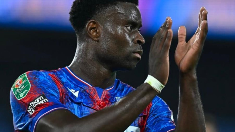 Yosh va chiroyli yalangoch yigitlar Transformers videolarini tomosha qiling