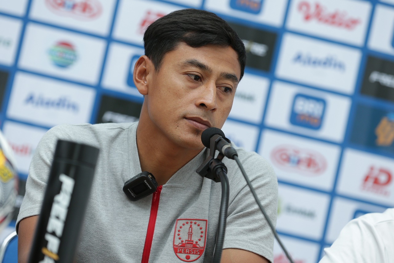 Samsul Arif Bicara Momen Penalti Kontra Arema FC serta Suporter Persis Solo