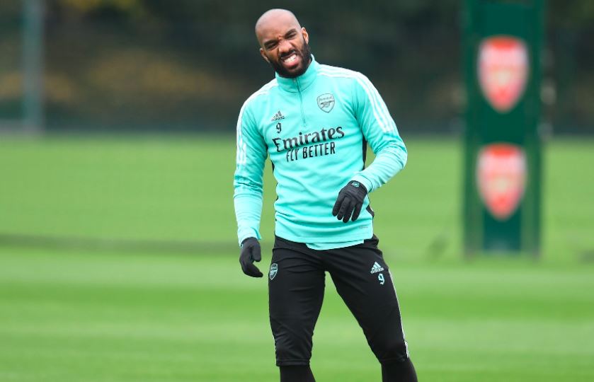 Diincar Barcelona, Alexandre Lacazette Dekati Pintu Keluar Arsenal