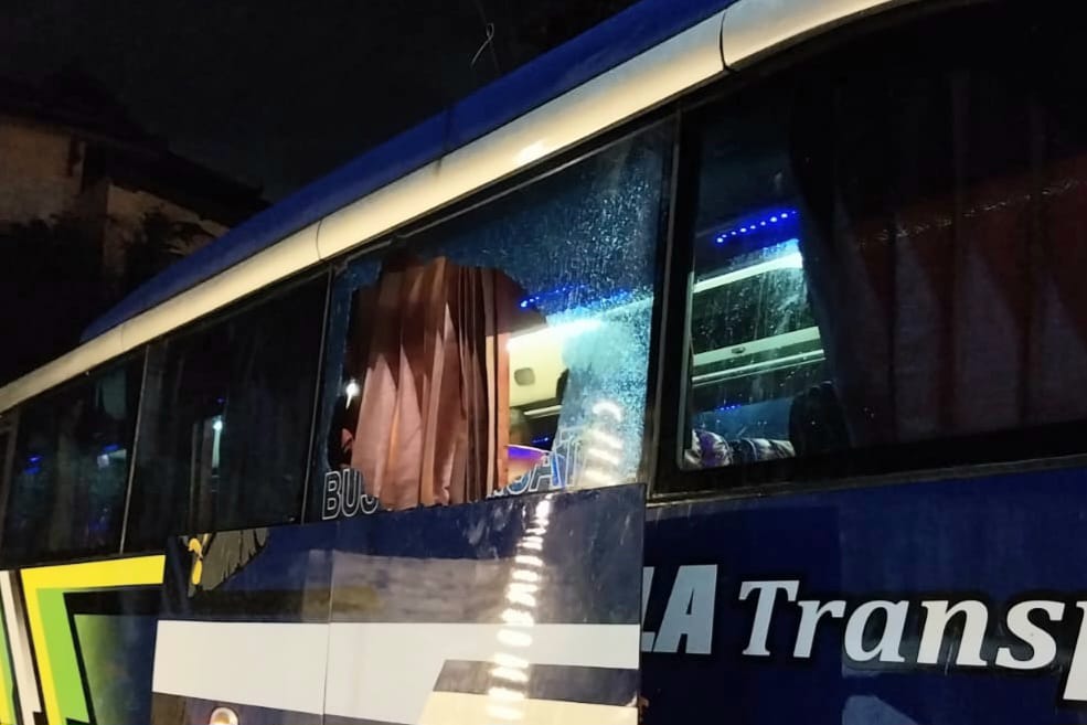 Bagaimana Kondisi Skuat Arema FC Usai Pelemparan Batu ke Bus?